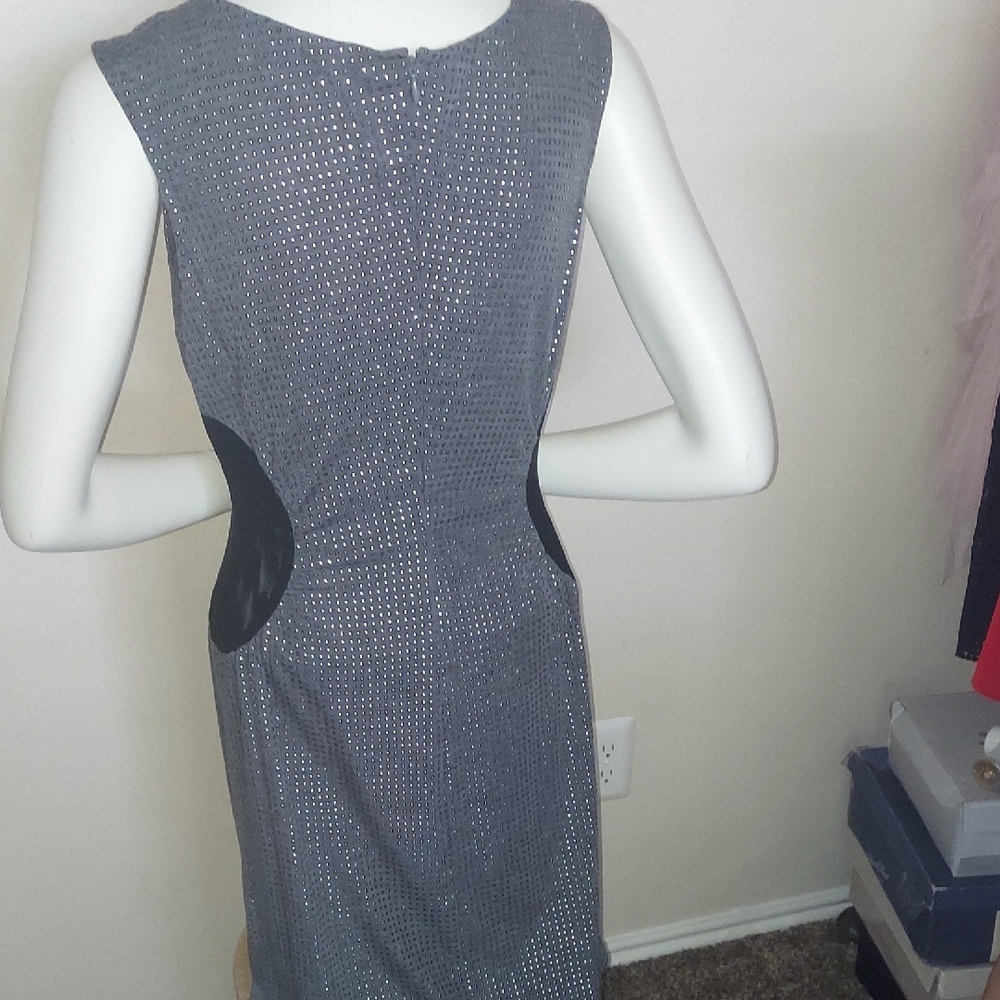 Gianni Bini Navy Textured Midi Sheath Dress - Picture 12 of 16